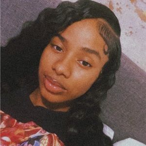 Meet your Posher, Kamaya